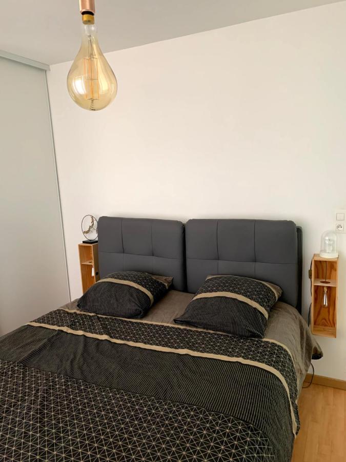 Appartement Cosy A Quelques Minutes Du Centre Châlons-en-Champagne Exteriör bild