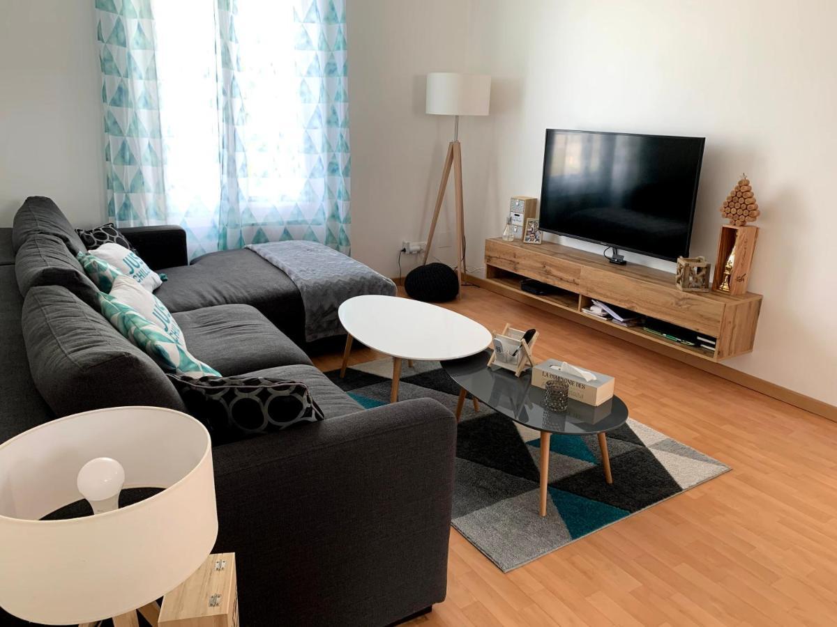 Appartement Cosy A Quelques Minutes Du Centre Châlons-en-Champagne Exteriör bild