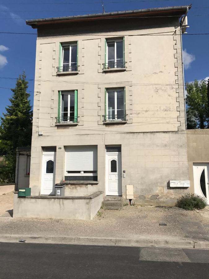Appartement Cosy A Quelques Minutes Du Centre Châlons-en-Champagne Exteriör bild